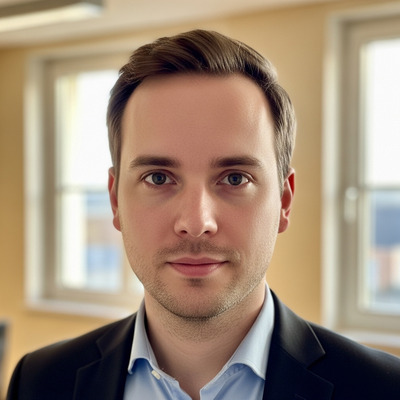 Portrait of Lars Hoffmann, VP of Product at Wizey